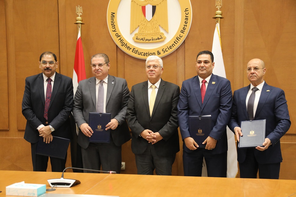 وزير التعليم العالي يترأس اجتماع مجلس المراكز والمعاهد والهيئات البحثية