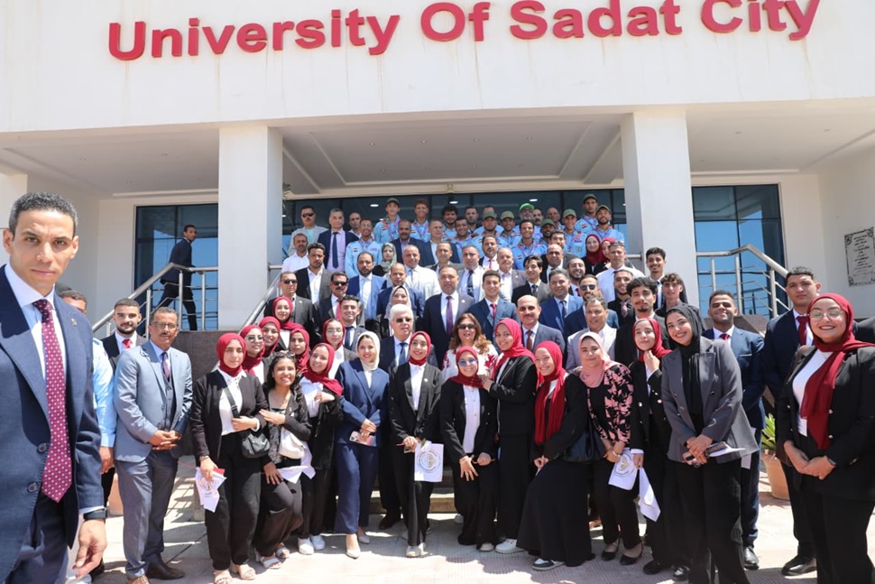 وزير التعليم العالي ومحافظ المنوفية ورئيس جامعة مدينة السادات يفتتحون ويتفقدون عددًا من المشروعات التعليمية والصحية بجامعة مدينة السادات بتكلفة 8 مليارات جنيه