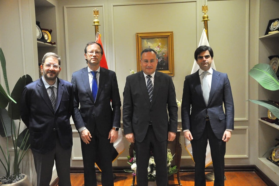 Minister of Higher Education Discusses Ways to Enhance Cooperation with the Ambassador of the Kingdom of Spain and a Delegation from IE University