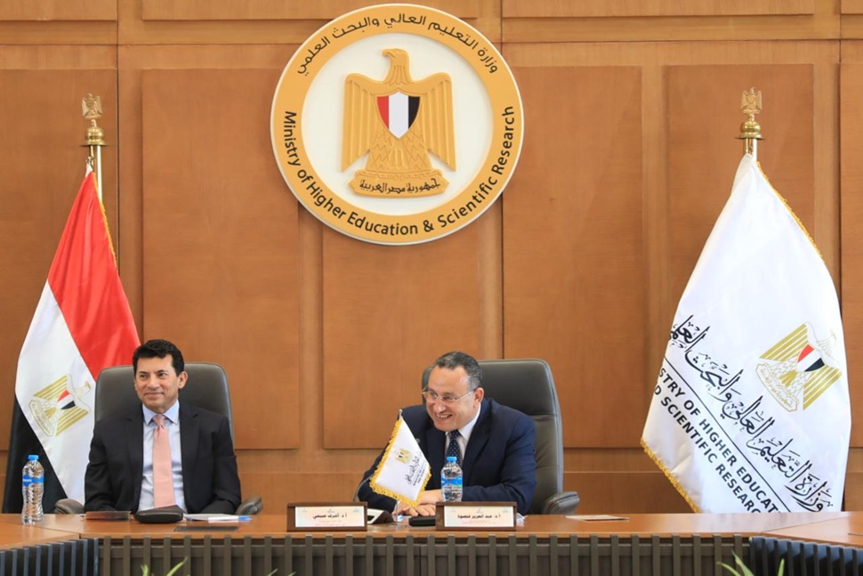 وزير التعليم العالي يترأس اجتماع مجلس إدارة الاتحاد الرياضي للجامعات بحضور رئيس الاتحاد الإفريقي للرياضة الجامعية
