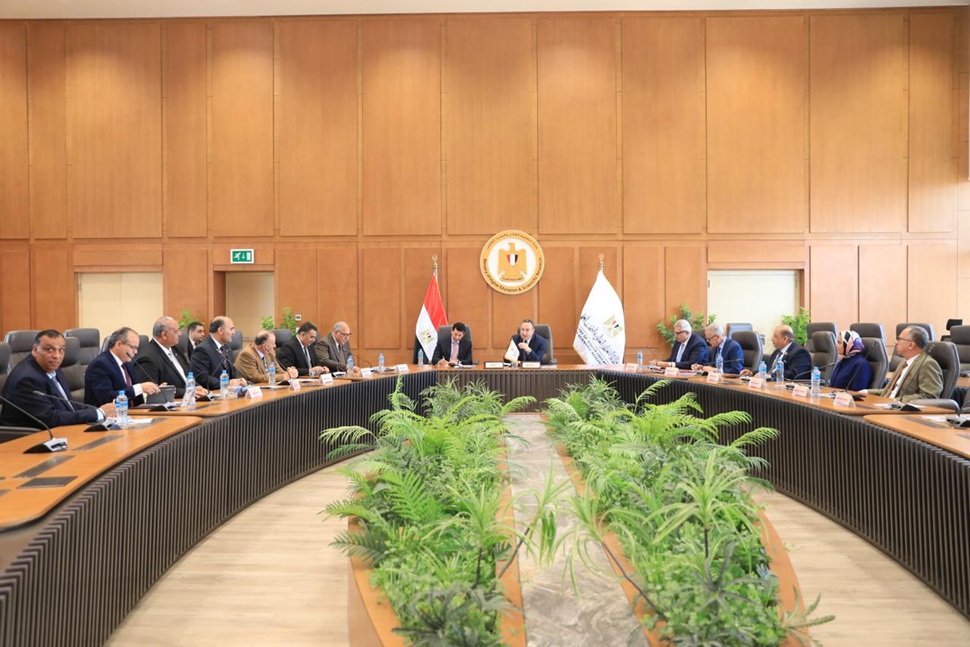 وزير التعليم العالي يترأس اجتماع مجلس إدارة الاتحاد الرياضي للجامعات بحضور رئيس الاتحاد الإفريقي للرياضة الجامعية